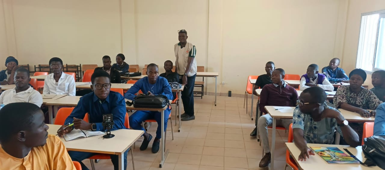 You are currently viewing Accès aux opportunités : ACRA informe les étudiants de l’Université de Moundou