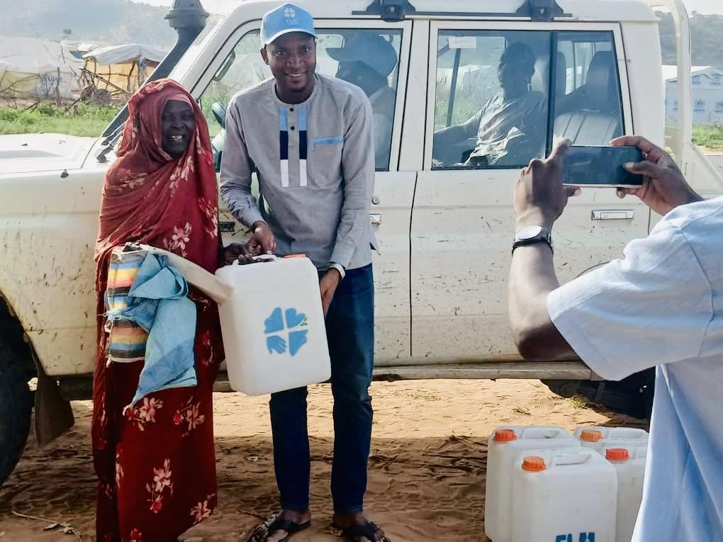 Vous consultez actuellement À Kerfi, chaque jerrican distribué contribue à un accès à l’eau plus digne.